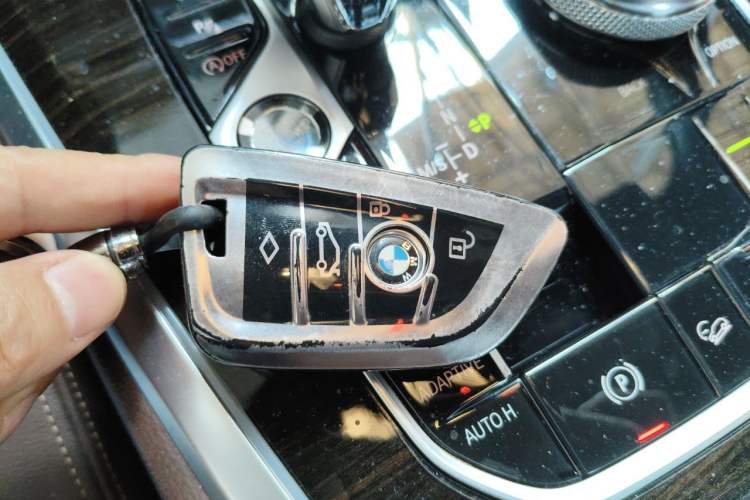 Used BMW X5 2019 xDrive40i M Sport U.S. specification Vehicle Key