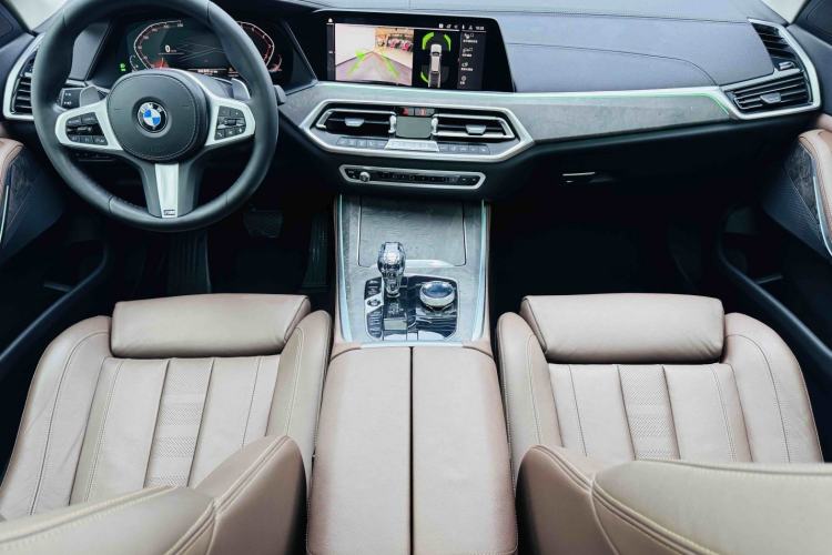 Used BMW X5 2019 xDrive40i M Sport Package Center Console
