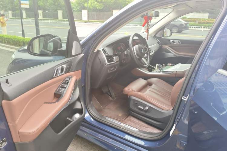 Used BMW X5 2019 xDrive40i M Sport Package Driver Seat