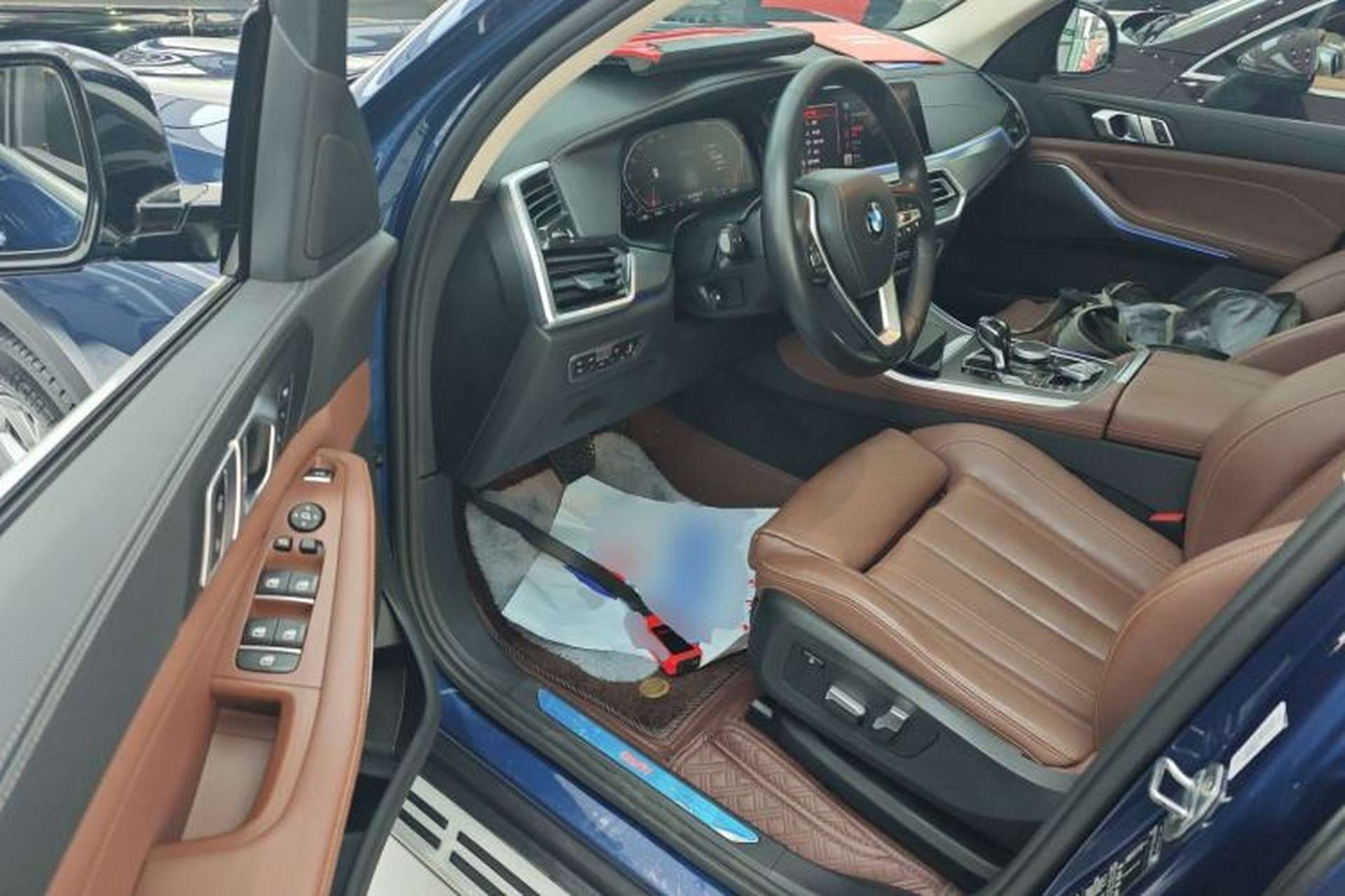 Used BMW X5 2019 xDrive40i Base Model Middle East Driver Seat