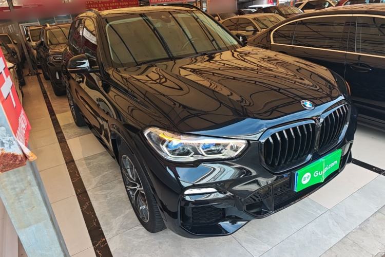 Used BMW X5 2019 xDrive40i M Sport Package Exterior 1
