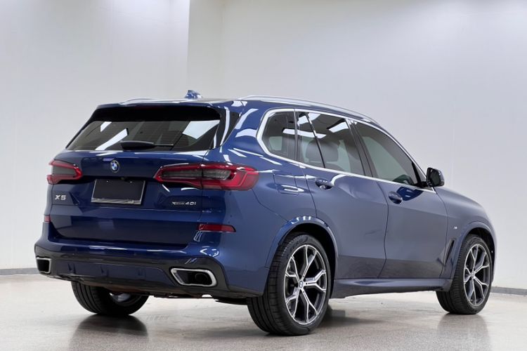 Used BMW X5 2019 xDrive40i Luxury Model with M Sport Package Exterior 2