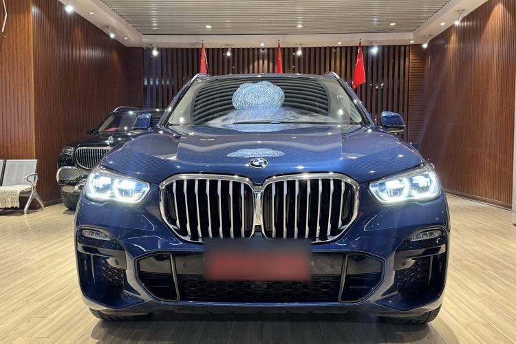 Used BMW X5 2019 xDrive40i M Sport Package Exterior 4