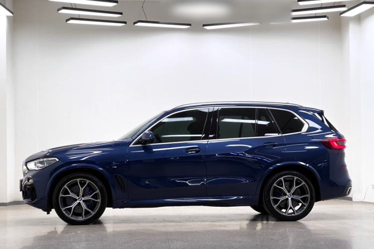 Used BMW X5 2019 xDrive40i Luxury Model with M Sport Package Exterior 6