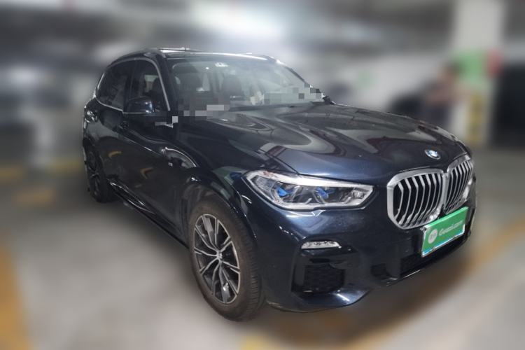 Used BMW X5 2019 xDrive40i M Sport Package Front Right 45 Deg