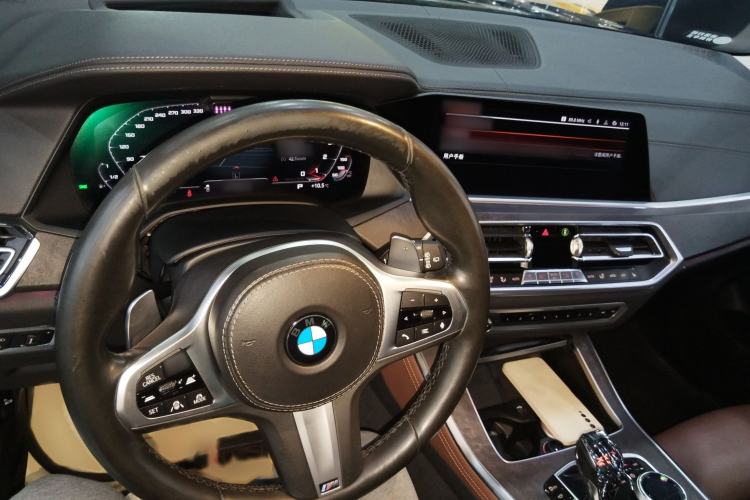 Used BMW X5 2019 xDrive40i Luxury Model with M Sport Package Interior 2