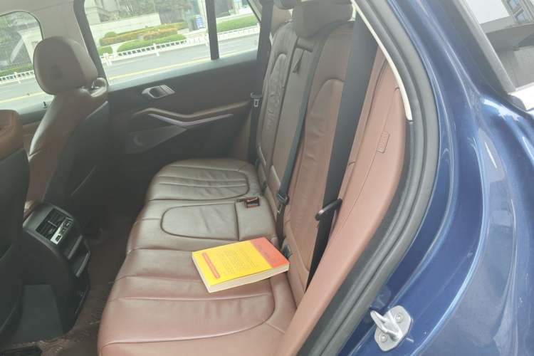 Used BMW X5 2019 xDrive40i M Sport Package Left Rear Seat