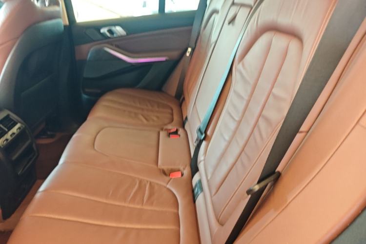 Used BMW X5 2019 xDrive40i M Sport Package Left Rear Seat