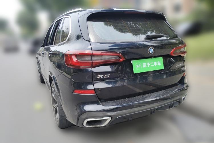 Used BMW X5 2019 xDrive40i Luxury Model with M Sport Package Rear Left 45 Deg