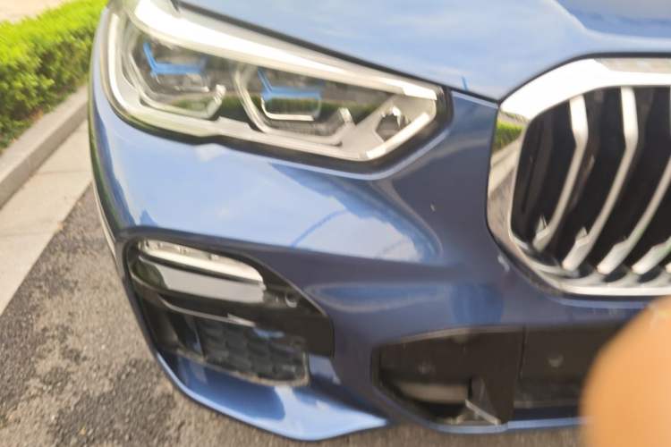 Used BMW X5 2019 xDrive40i M Sport Package Right Front Headlight