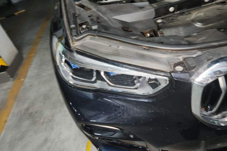 Used BMW X5 2019 xDrive40i M Sport Package Right Front Headlight