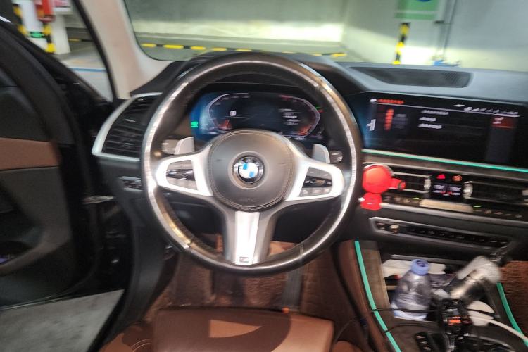 Used BMW X5 2019 xDrive40i M Sport Package Steering Wheel