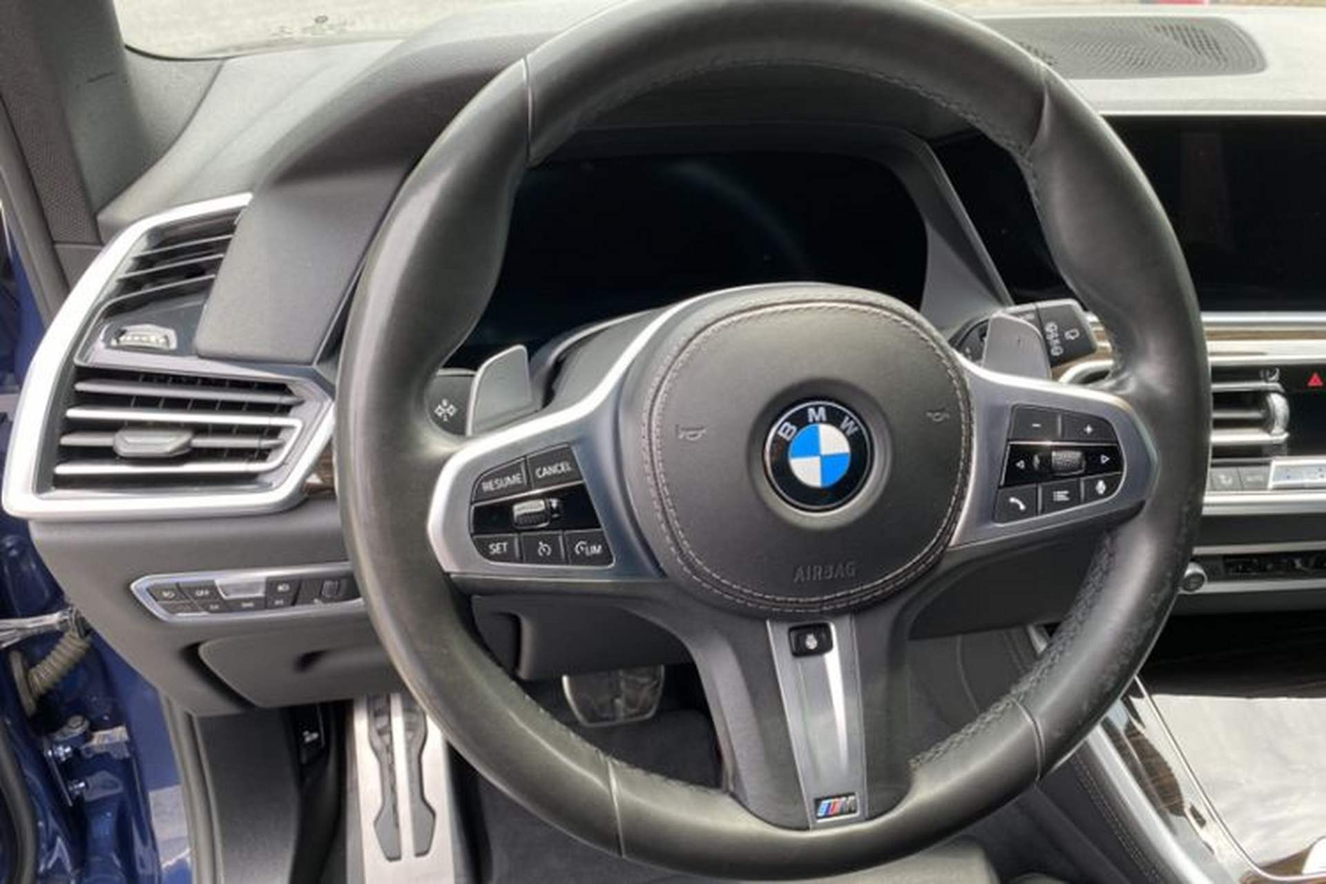 Used BMW X5 2019 xDrive40i M Sport U.S. specification Steering Wheel