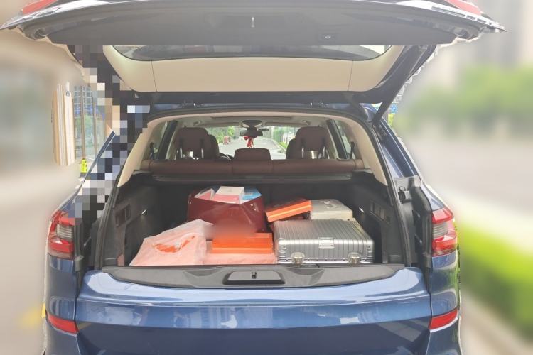 Used BMW X5 2019 xDrive40i M Sport Package Trunk