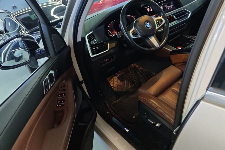 Used BMW X5 2019 xDrive40i M Sport Package Driver Seat