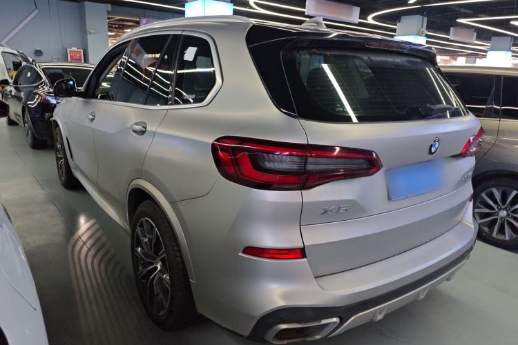 Used BMW X5 2019 xDrive40i M Sport Package Exterior 2