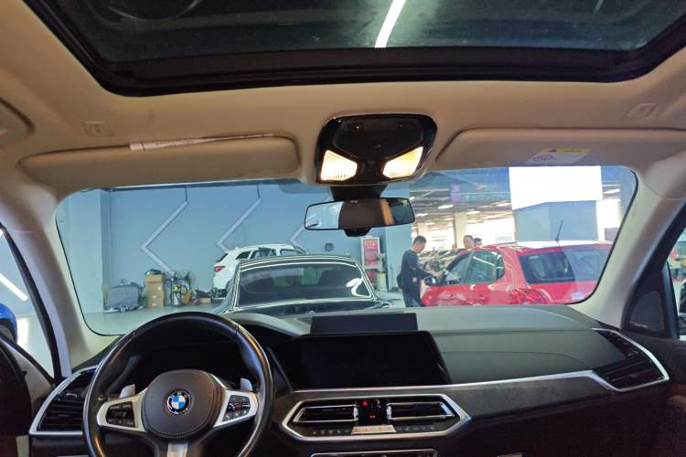Used BMW X5 2019 xDrive40i M Sport Package Headliner