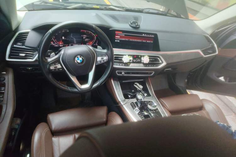 Used BMW X5 2019 xDrive30i X Design Package Center Console