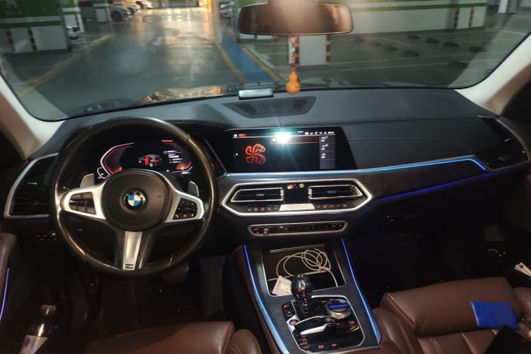 Used BMW X5 2019 xDrive30i M Sport Package Center Console