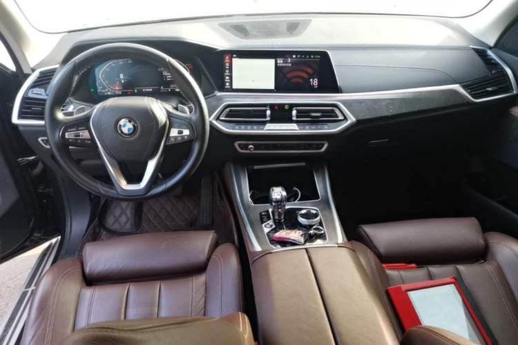 Used BMW X5 2019 xDrive30i X Design Package Center Console