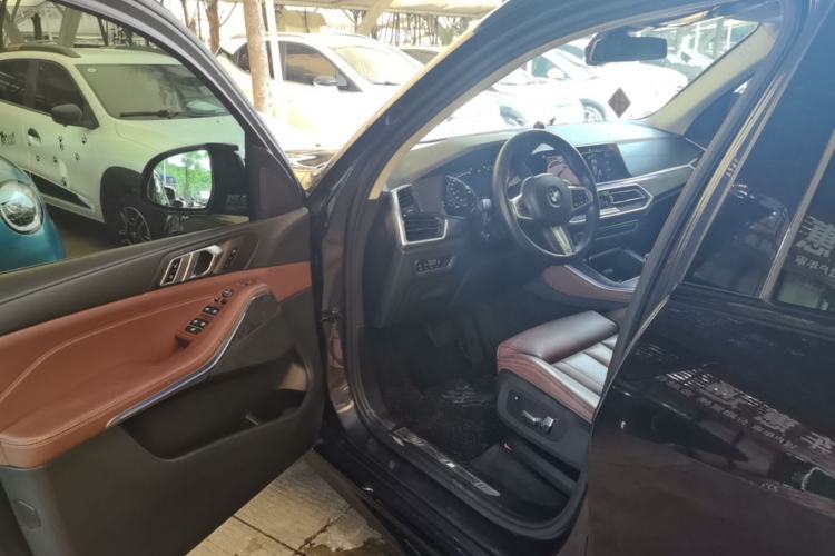 Used BMW X5 2019 xDrive30i M Sport Package Driver Seat