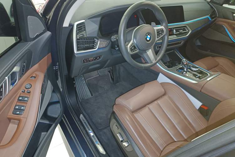 Used BMW X5 2019 xDrive40i M Sport Package Driver Seat