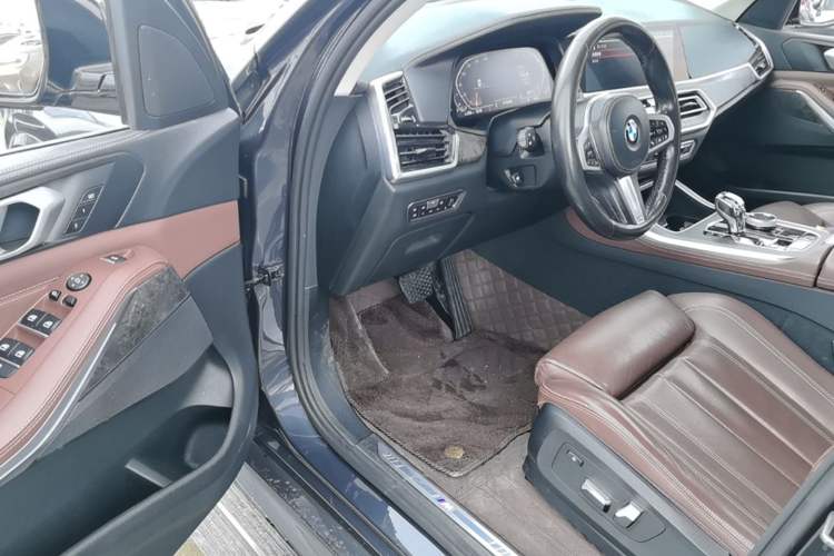 Used BMW X5 2019 xDrive40i M Sport Package Driver Seat