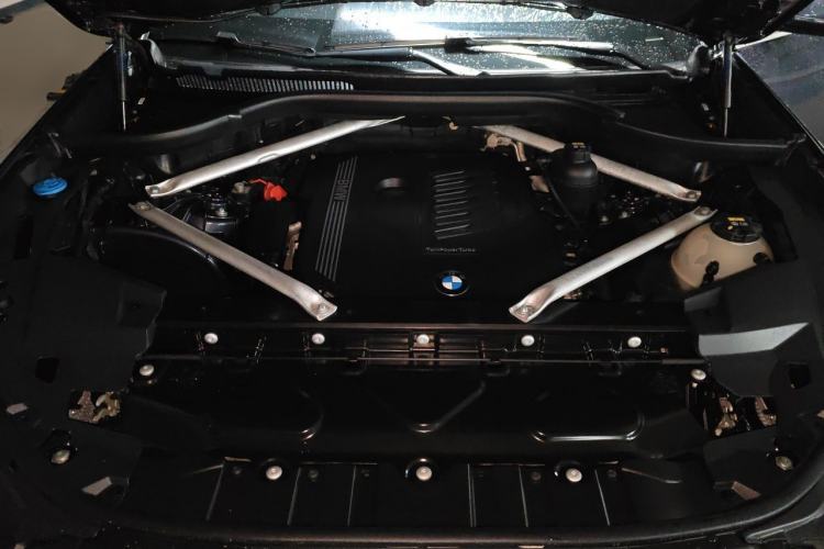 Used BMW X5 2019 xDrive40i M Sport Package Engine Bay