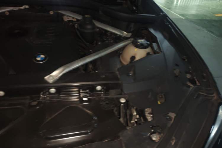 Used BMW X5 2019 xDrive30i M Sport Package Engine Bay Left