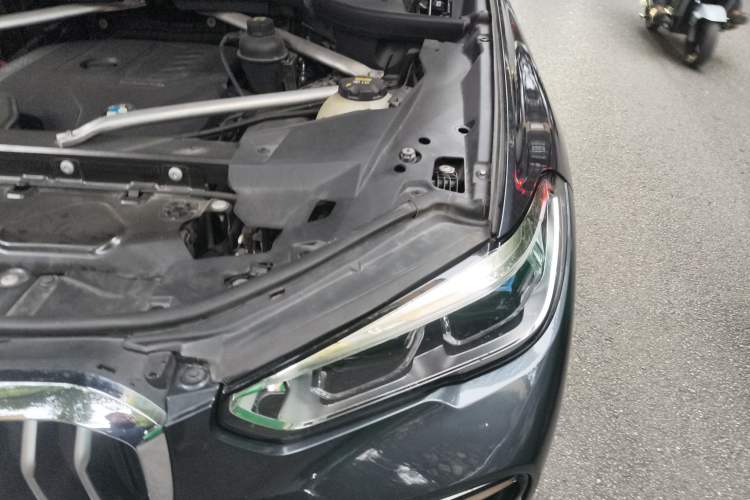 Used BMW X5 2019 xDrive30i M Sport Package Engine Bay Left
