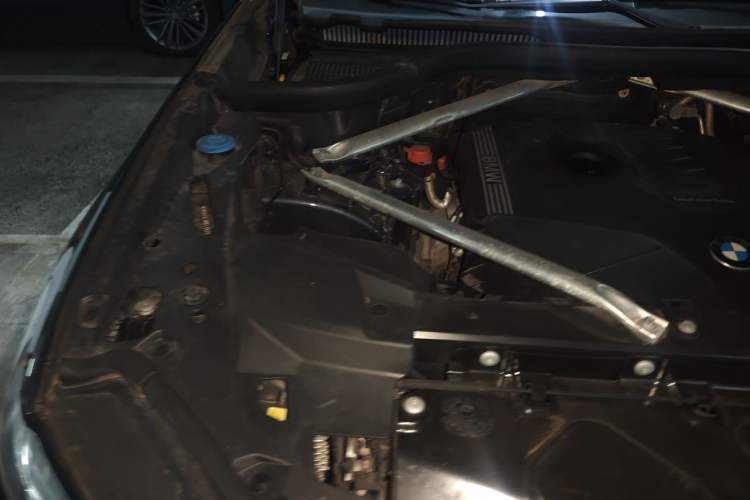 Used BMW X5 2019 xDrive30i M Sport Package Engine Bay Right