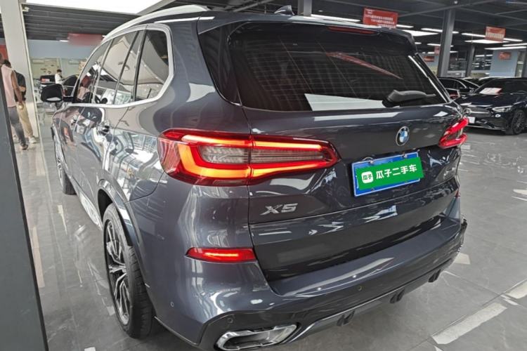 Used BMW X5 2019 xDrive40i M Sport Package Exterior 2