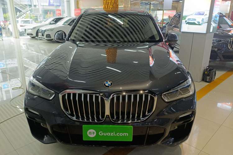 Used BMW X5 2019 xDrive40i Luxury Model with M Sport Package Front