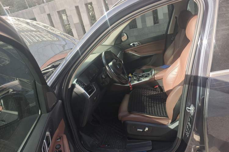 Used BMW X5 2019 xDrive40i M Sport Package Left Front Seat