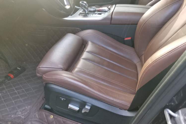 Used BMW X5 2019 xDrive30i X Design Package Left Front Seat