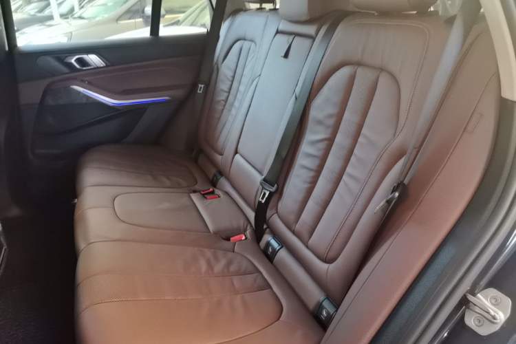 Used BMW X5 2019 xDrive30i M Sport Package Left Rear Seat