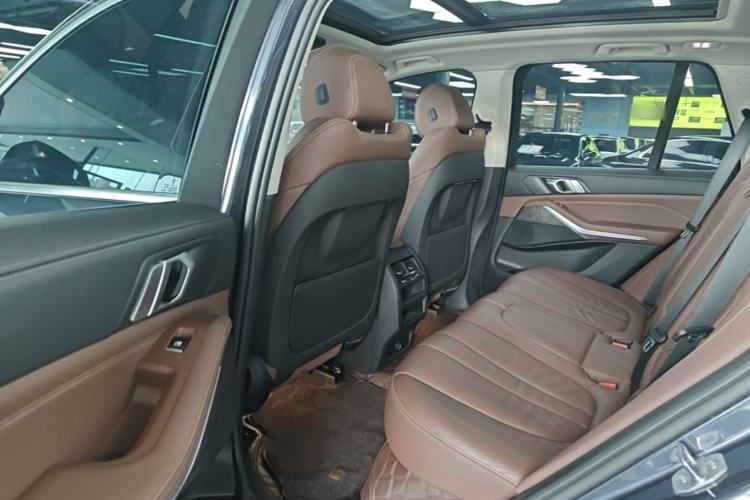 Used BMW X5 2019 xDrive40i M Sport Package Left Rear Seat