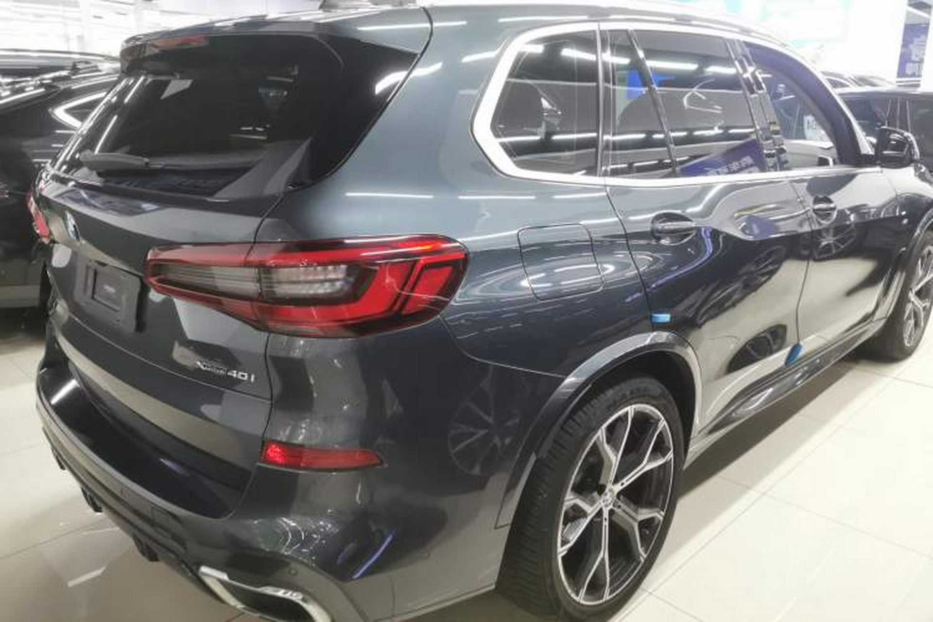 Used BMW X5 2019 xDrive40i Luxury Model with M Sport Package Rear Right 45 Deg