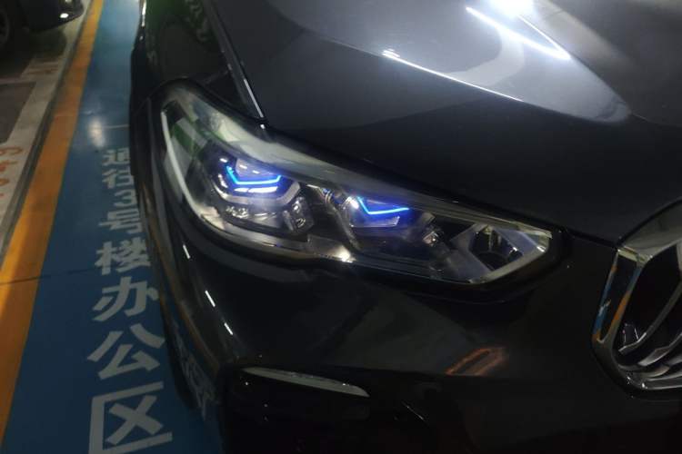 Used BMW X5 2019 xDrive30i M Sport Package Right Front Headlight
