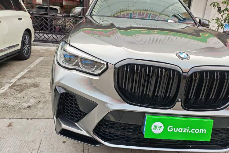 Used BMW X5 2019 xDrive40i Luxury Model with M Sport Package Right Front Headlight