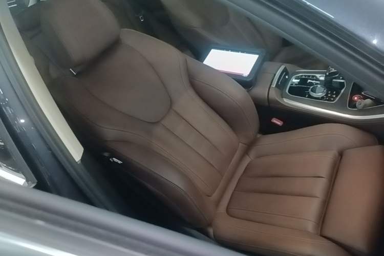 Used BMW X5 2019 xDrive30i M Sport Package Right Front Seat