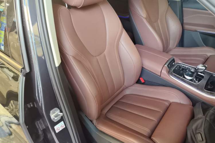 Used BMW X5 2019 xDrive30i M Sport Package Right Front Seat