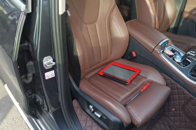 Used BMW X5 2019 xDrive30i X Design Package Right Front Seat
