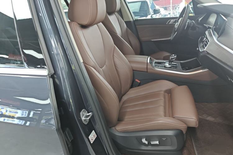 Used BMW X5 2019 xDrive40i M Sport Package Right Front Seat