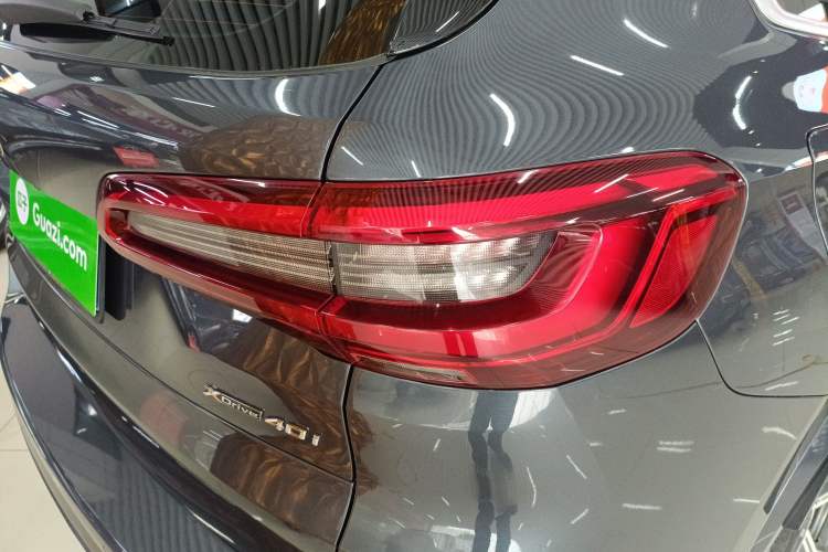 Used BMW X5 2019 xDrive40i Luxury Model with M Sport Package Right Rear Taillight