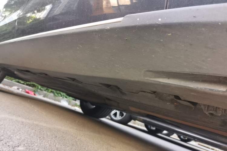 Used BMW X5 2019 xDrive30i X Design Package Right Side Sill