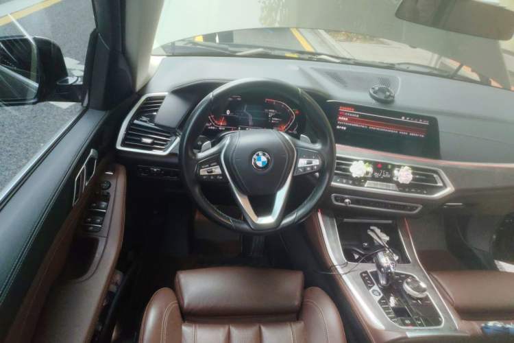 Used BMW X5 2019 xDrive30i X Design Package Steering Wheel