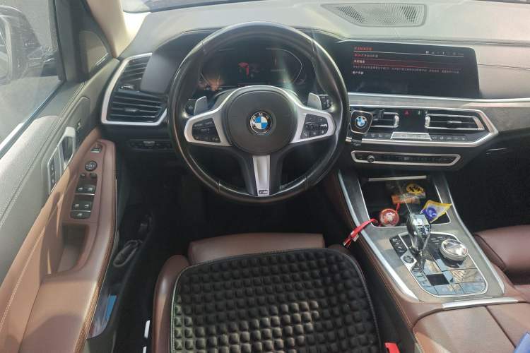 Used BMW X5 2019 xDrive40i M Sport Package Steering Wheel