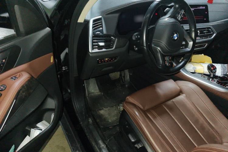 Used BMW X5 2019 xDrive30i X Design Package Steering Wheel