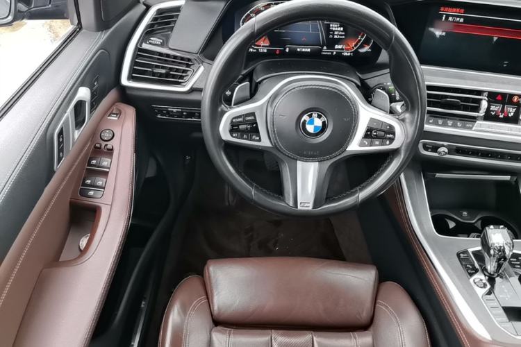 Used BMW X5 2019 xDrive40i M Sport Package Steering Wheel